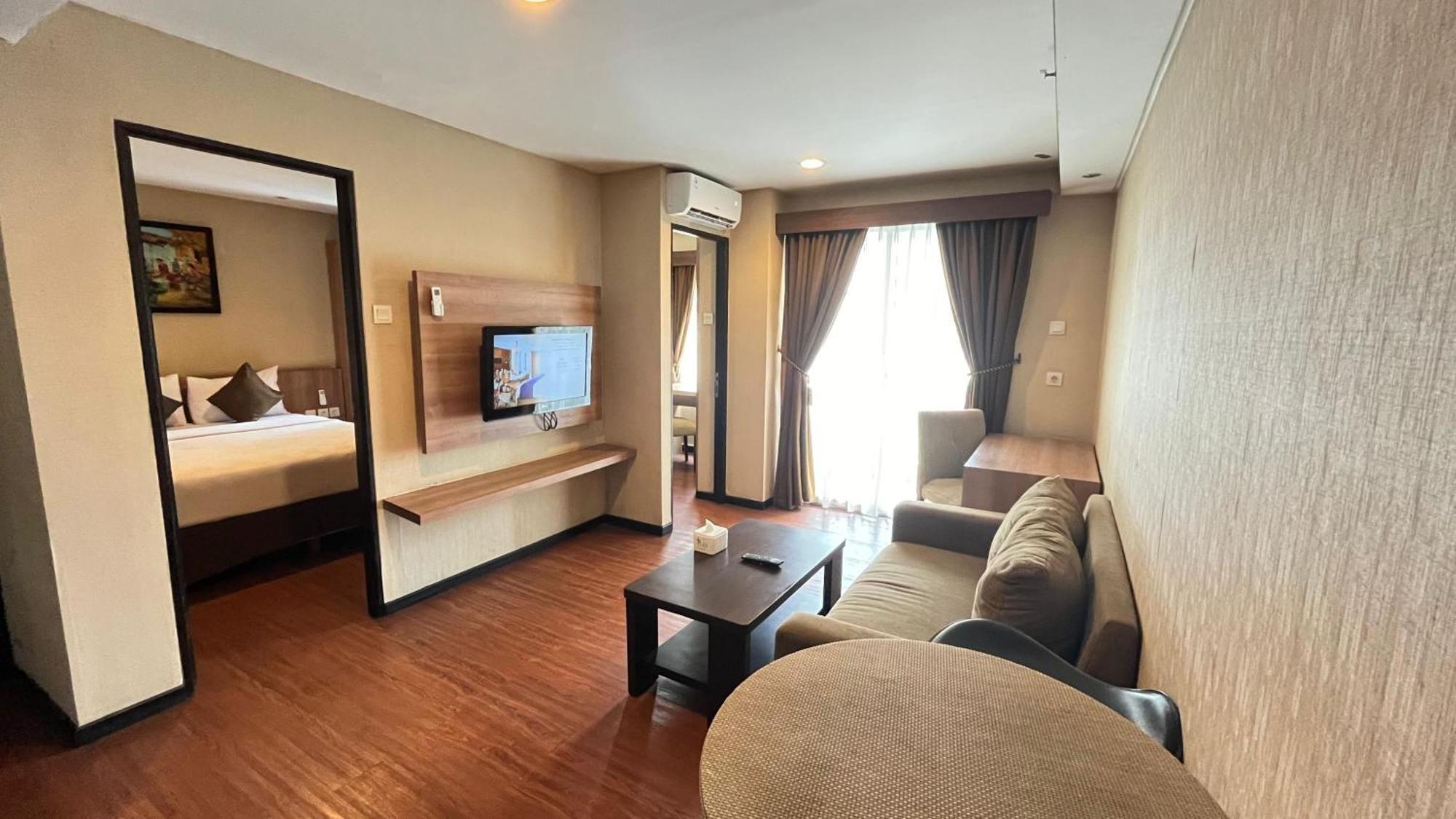 Nemuru Grand Serpong Panunggangah Εξωτερικό φωτογραφία